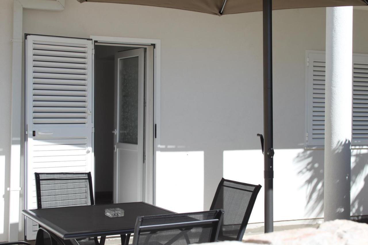 Apartmani "Mali Mago" ตรีบูนย์ ภายนอก รูปภาพ